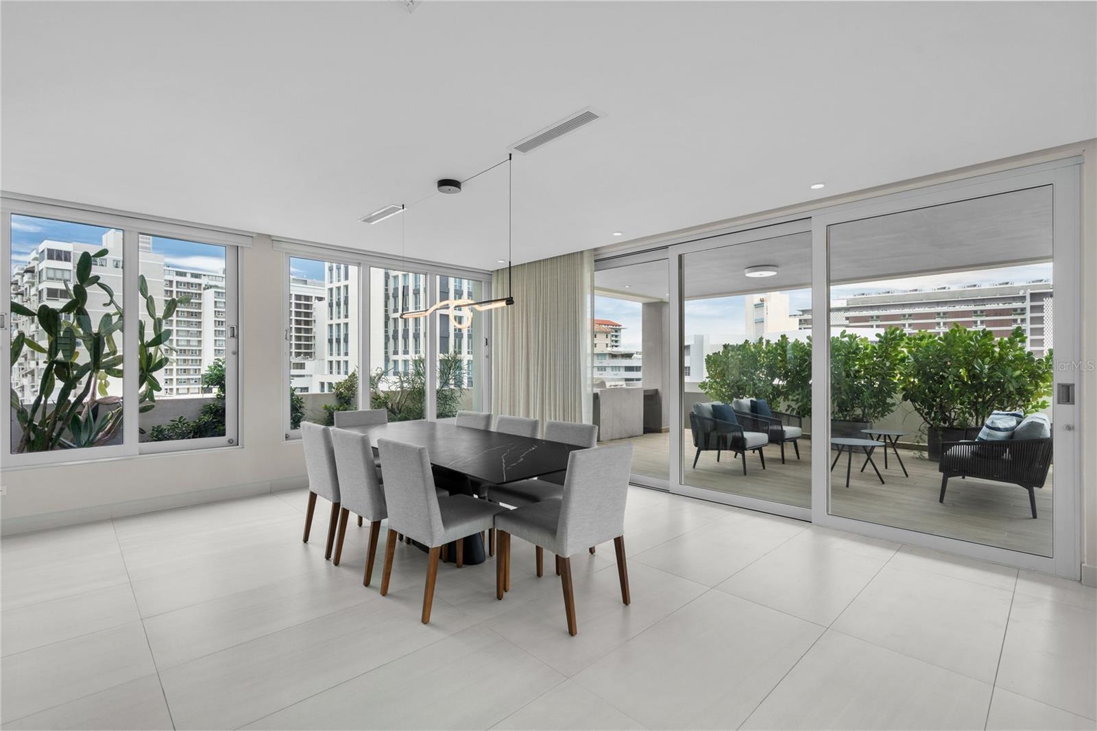 1115 Calle Piccioni #ph Property Photo 5