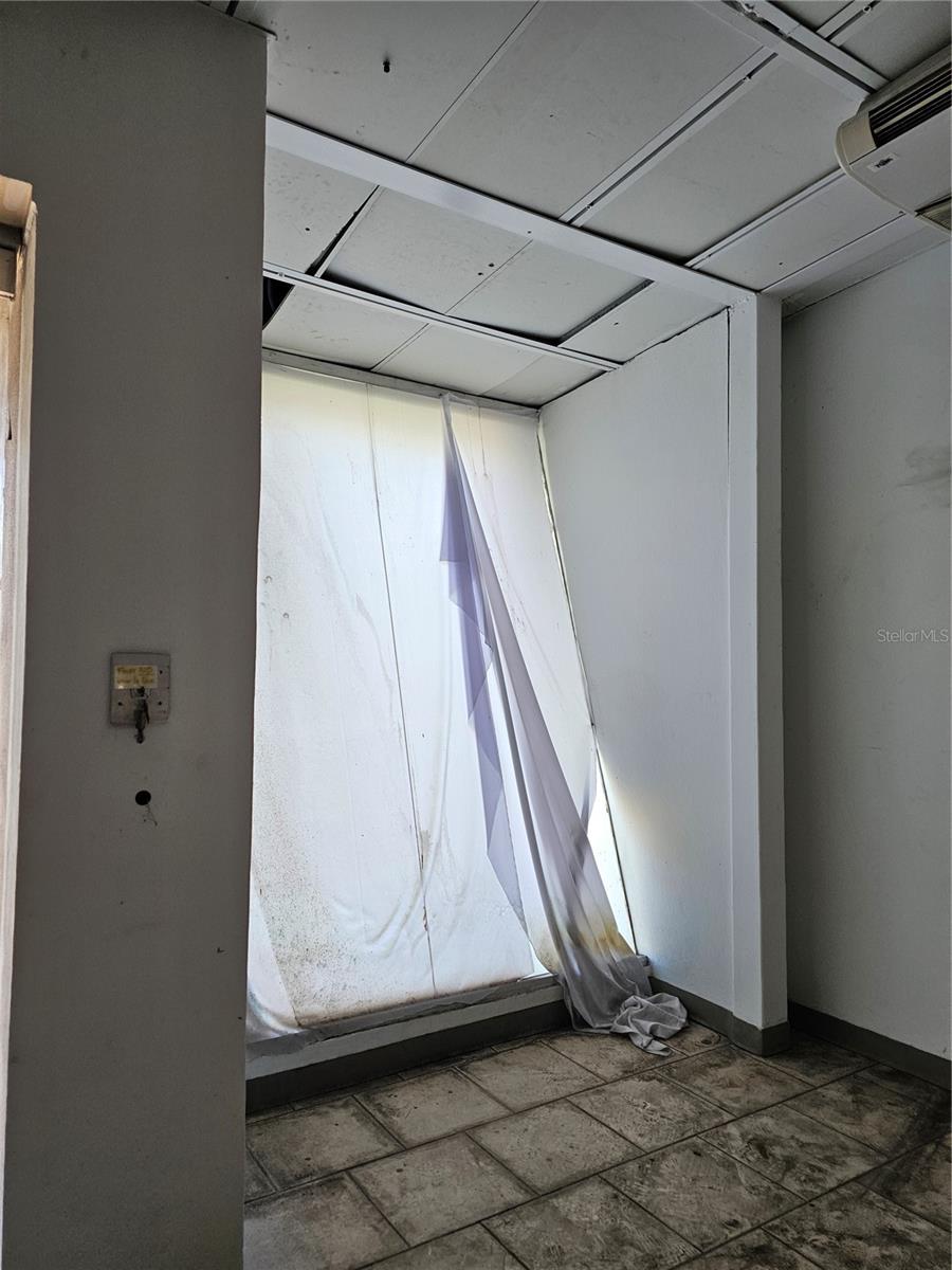 151 Fd Roosevelt Ave. Ave Property Photo 12