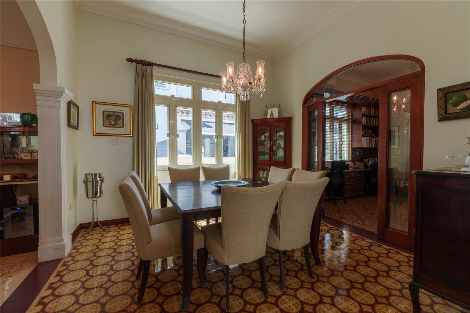 655 Concordia Property Photo 8