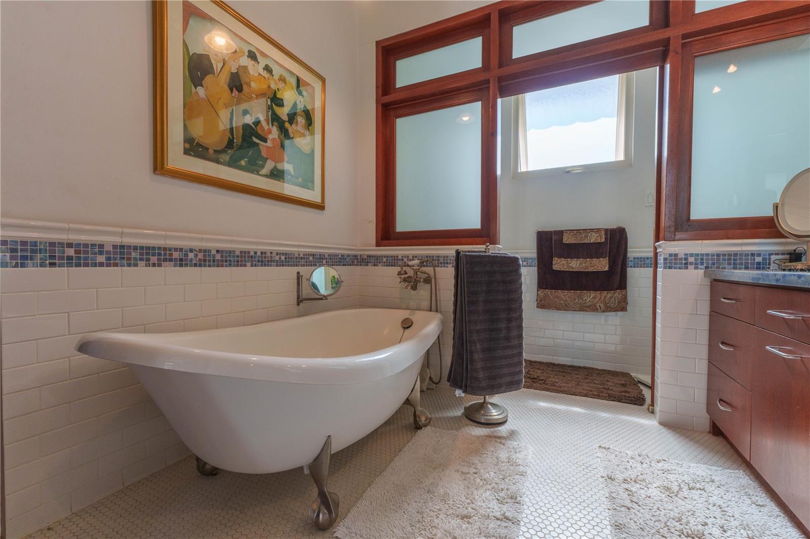 655 Concordia Property Photo 18
