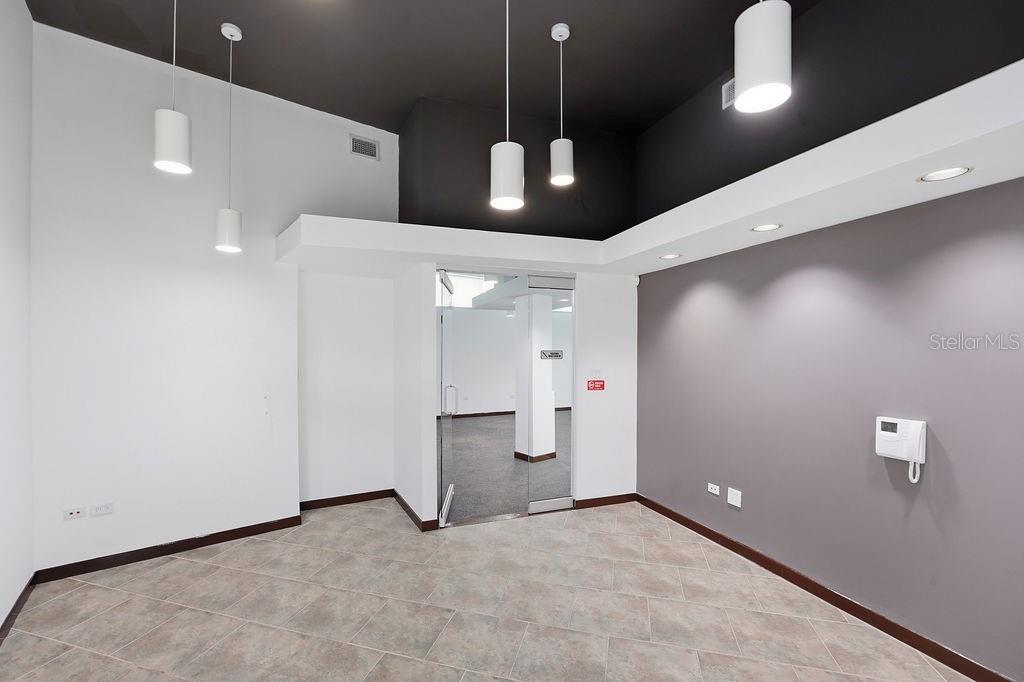 644 Fernandez Juncos Property Photo 7