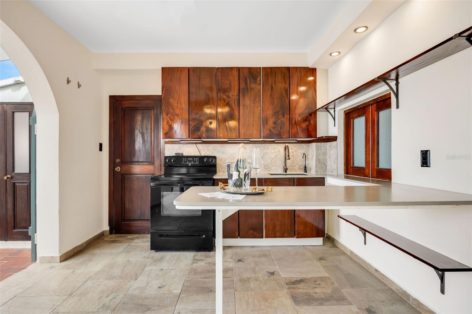152 Rafael Cordero #ph-2 Property Photo 13