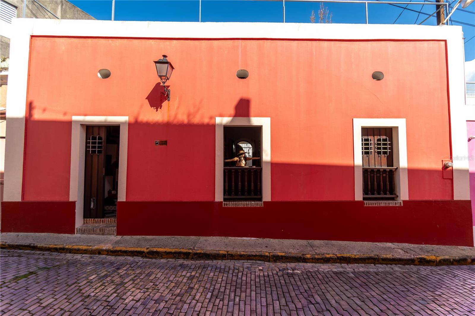 3 Cruz Property Photo 2