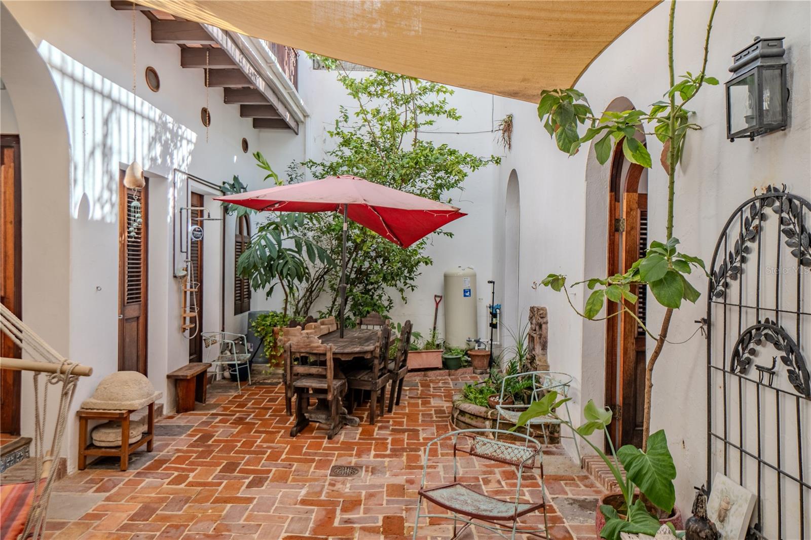 3 Cruz Property Photo 4