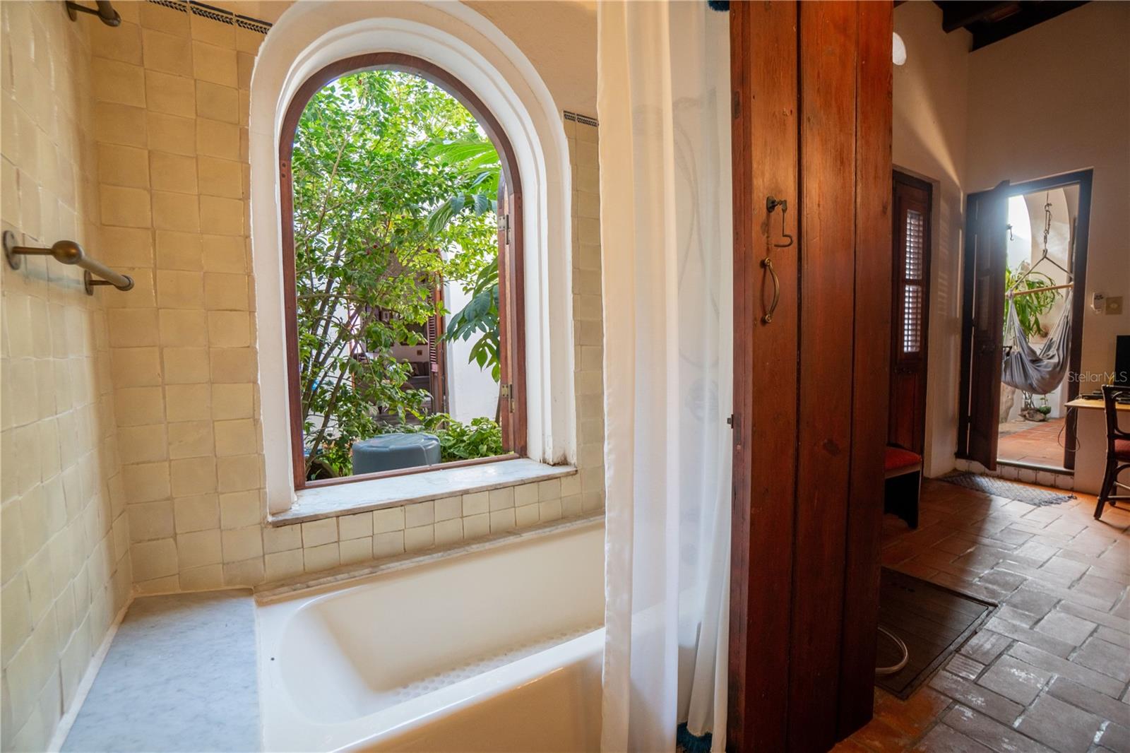 3 Cruz Property Photo 31
