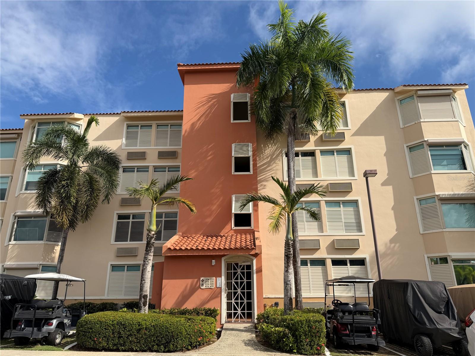 Apt B-205 Cond. Harbour Points Property Photo 1
