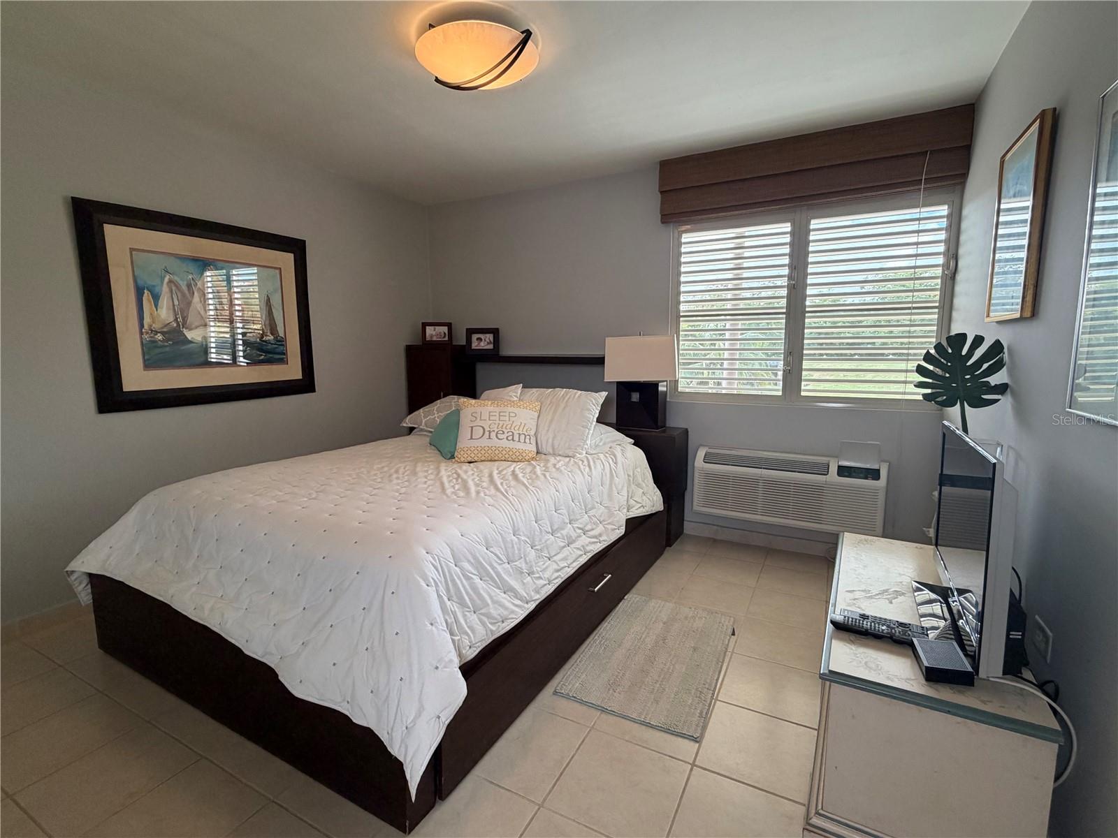 Apt B-205 Cond. Harbour Points Property Photo 10