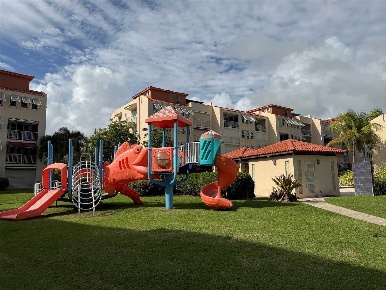 Apt B-205 Cond. Harbour Points Property Photo 15