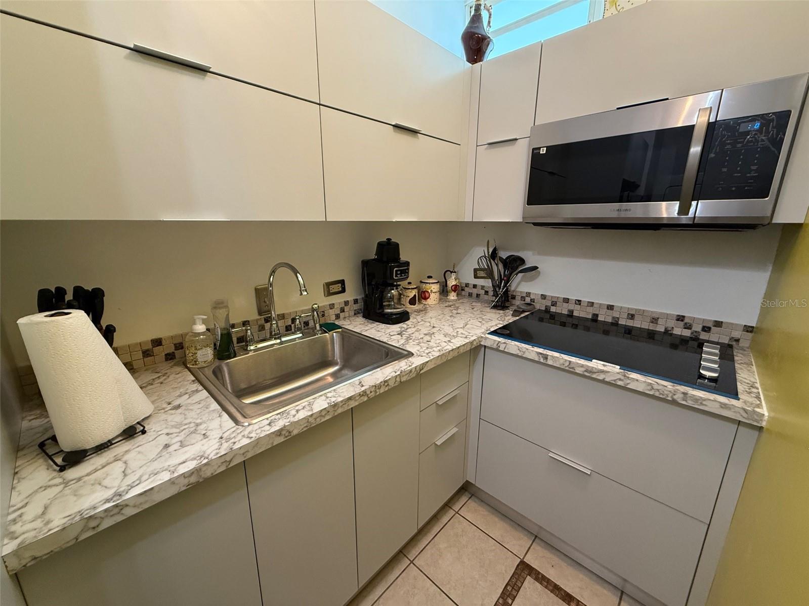 Condo Pelican Reef Apt 302 #302 Property Photo 7