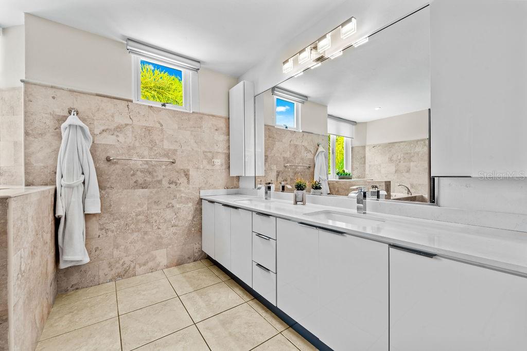 H2 Mar De Bering #638 Property Photo 11
