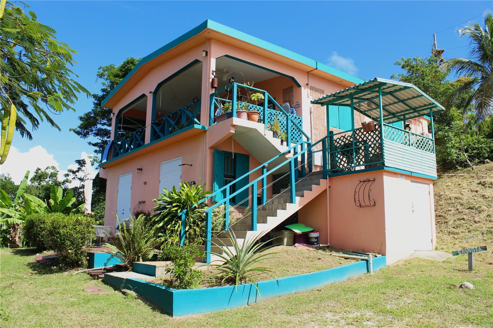 15 Bird's Nest Studios Property Photo 1