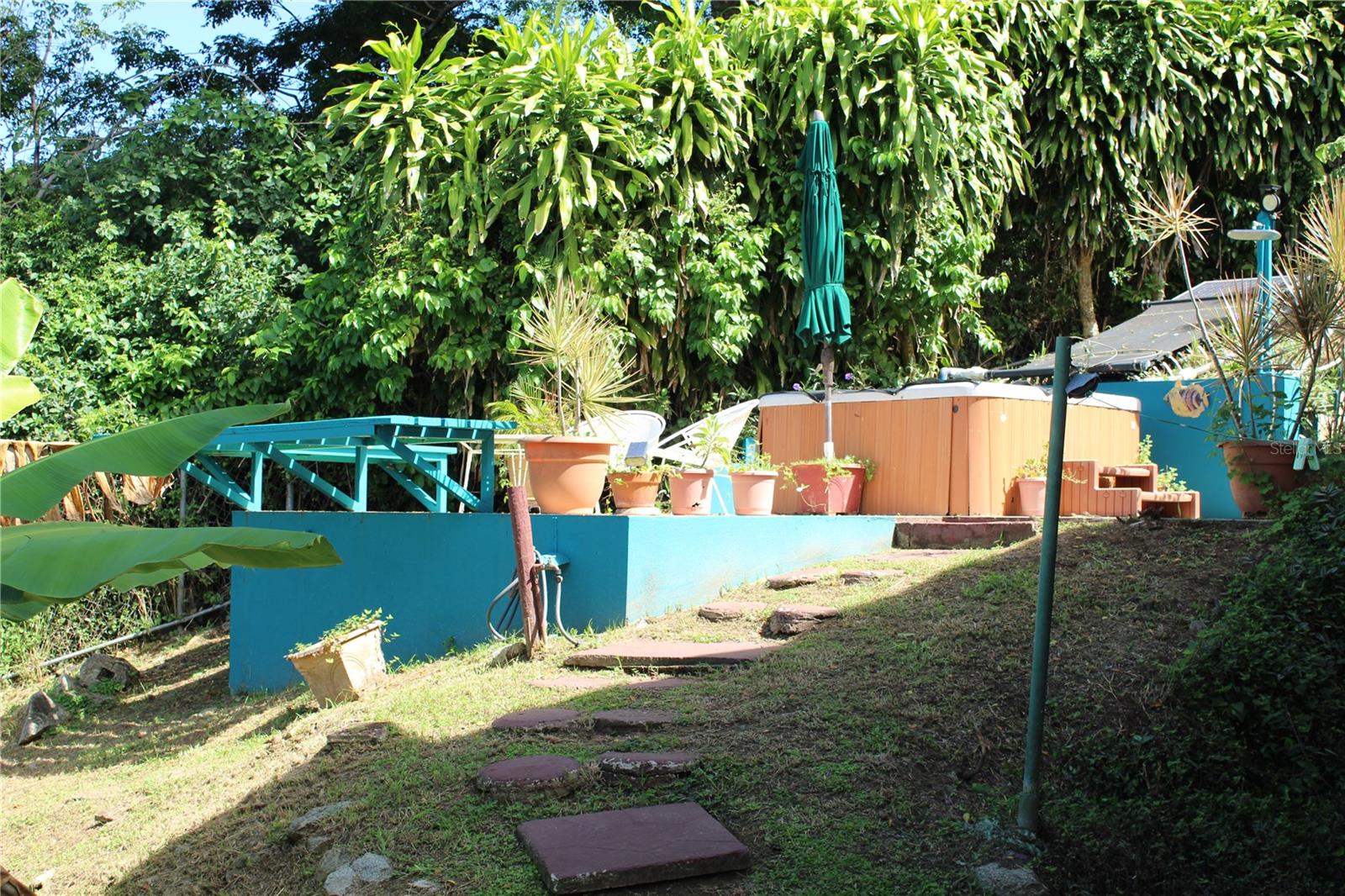 15 Bird's Nest Studios Property Photo 6
