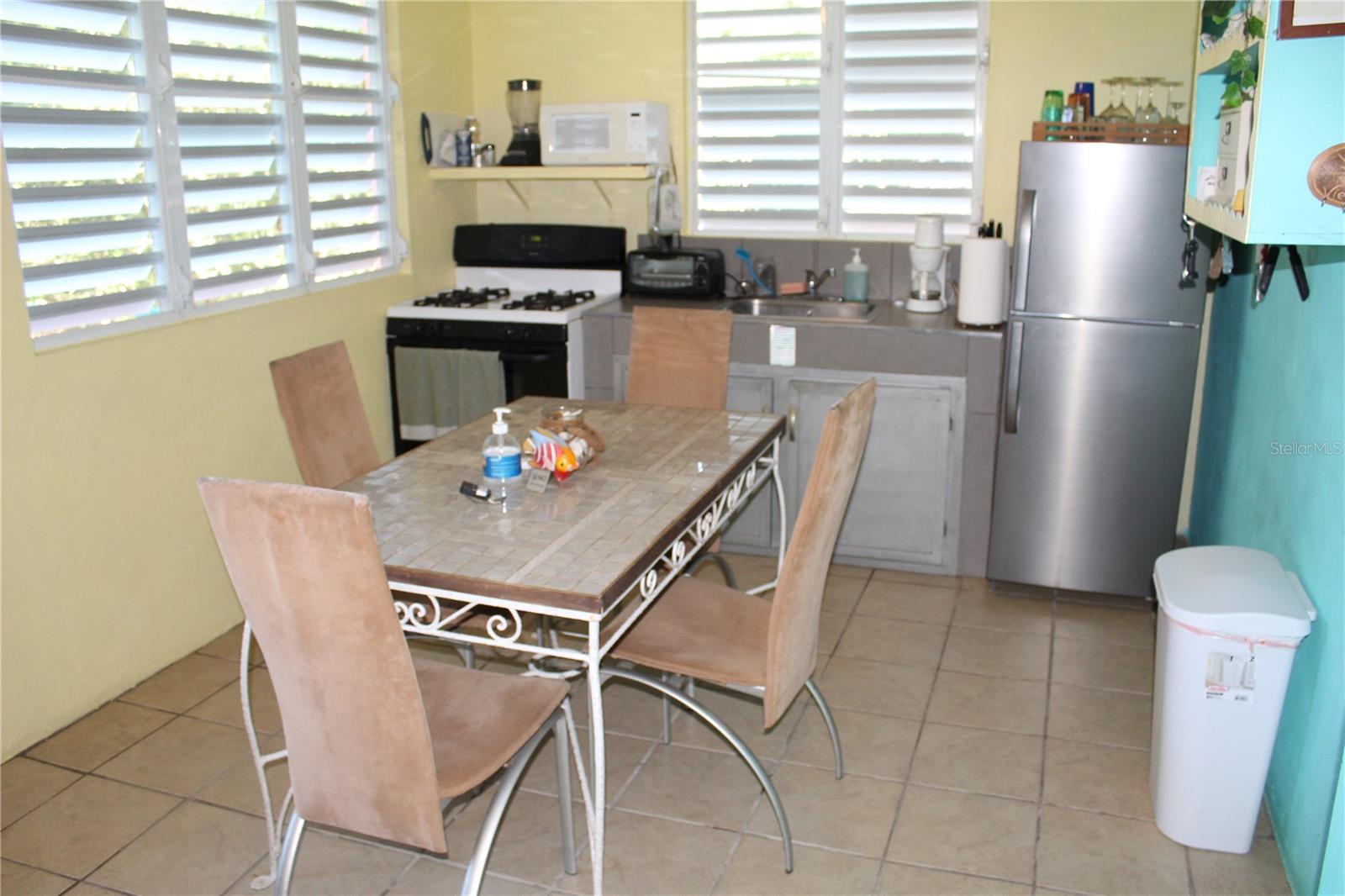 15 Bird's Nest Studios Property Photo 27