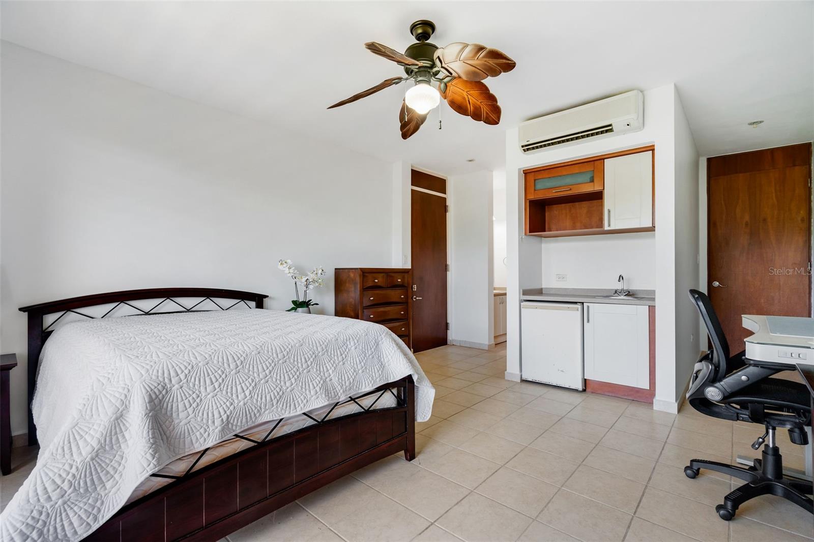 75 Ocean Drive #336 Property Photo 7
