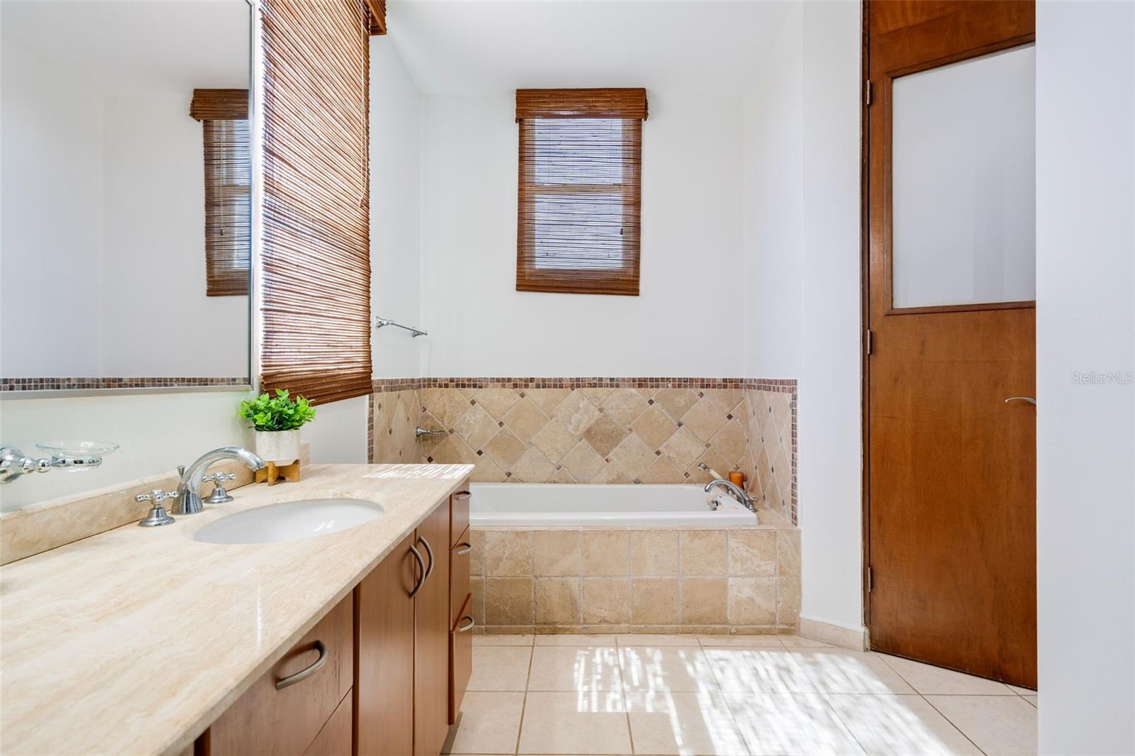 75 Ocean Drive #336 Property Photo 12