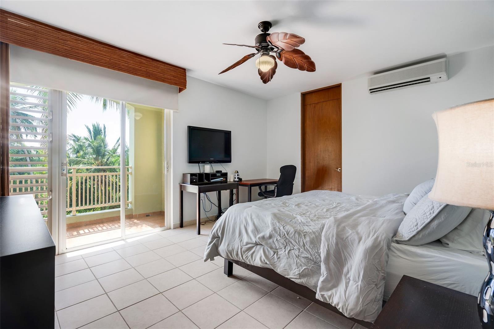 75 Ocean Drive #336 Property Photo 18
