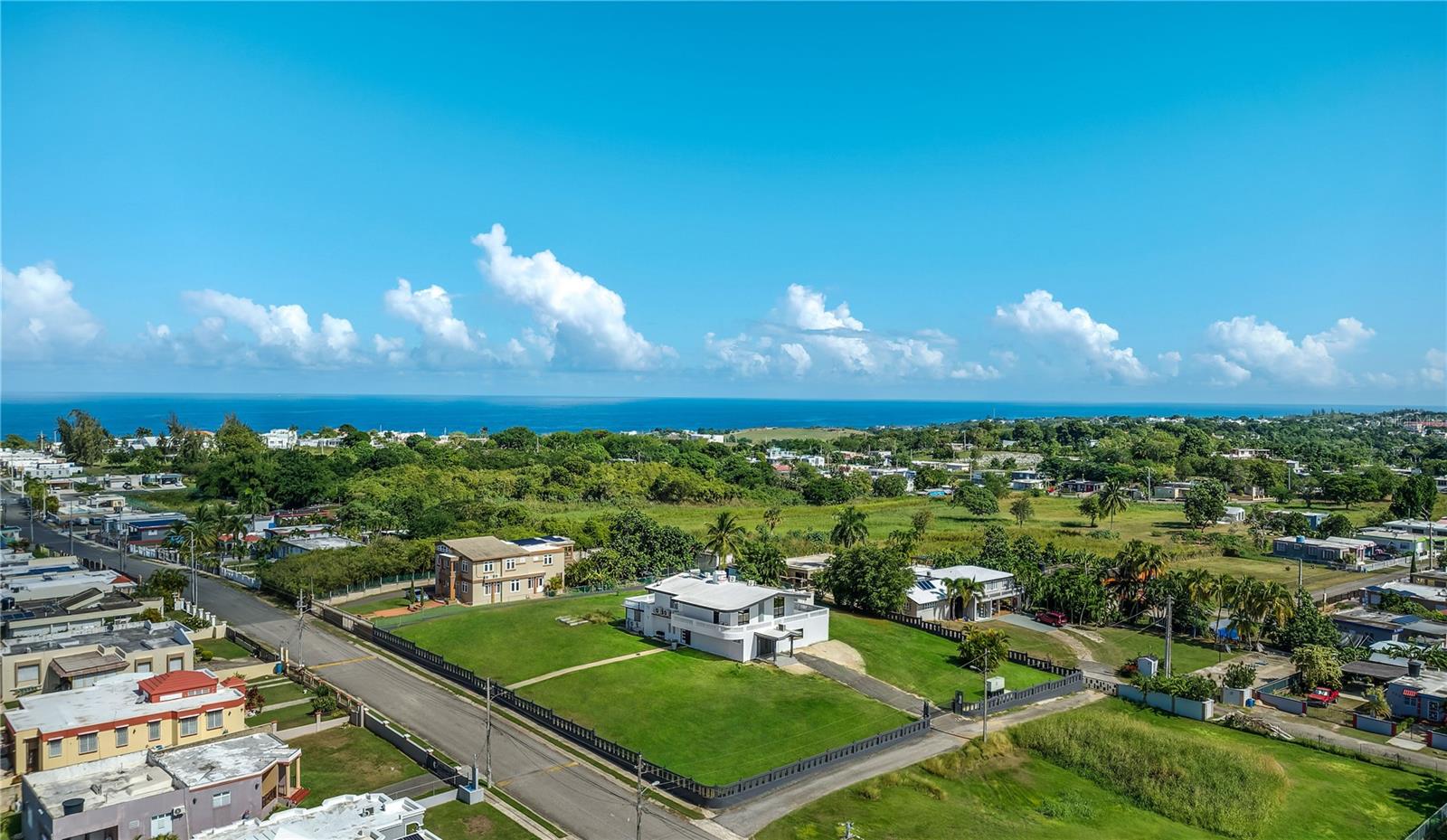1 PINAR DEL MAR ST