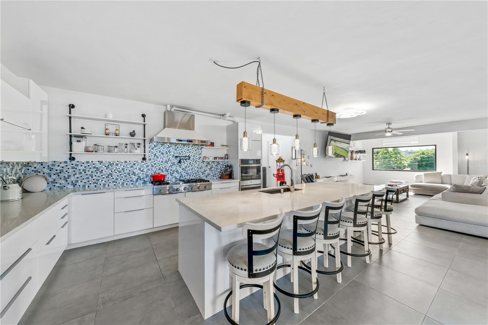 1 Pinar Del Mar St Property Photo 6