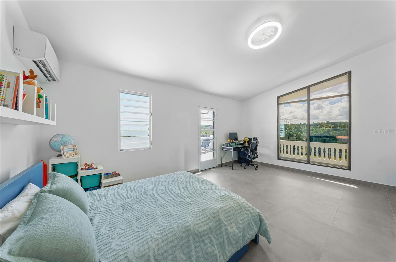 1 Pinar Del Mar St Property Photo 10