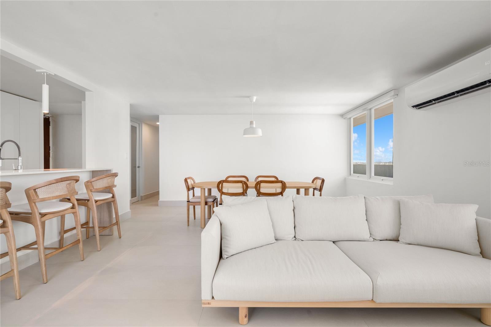 4123 Isla Verde Ave, Waldorf Tower #ph-4 Property Photo 12