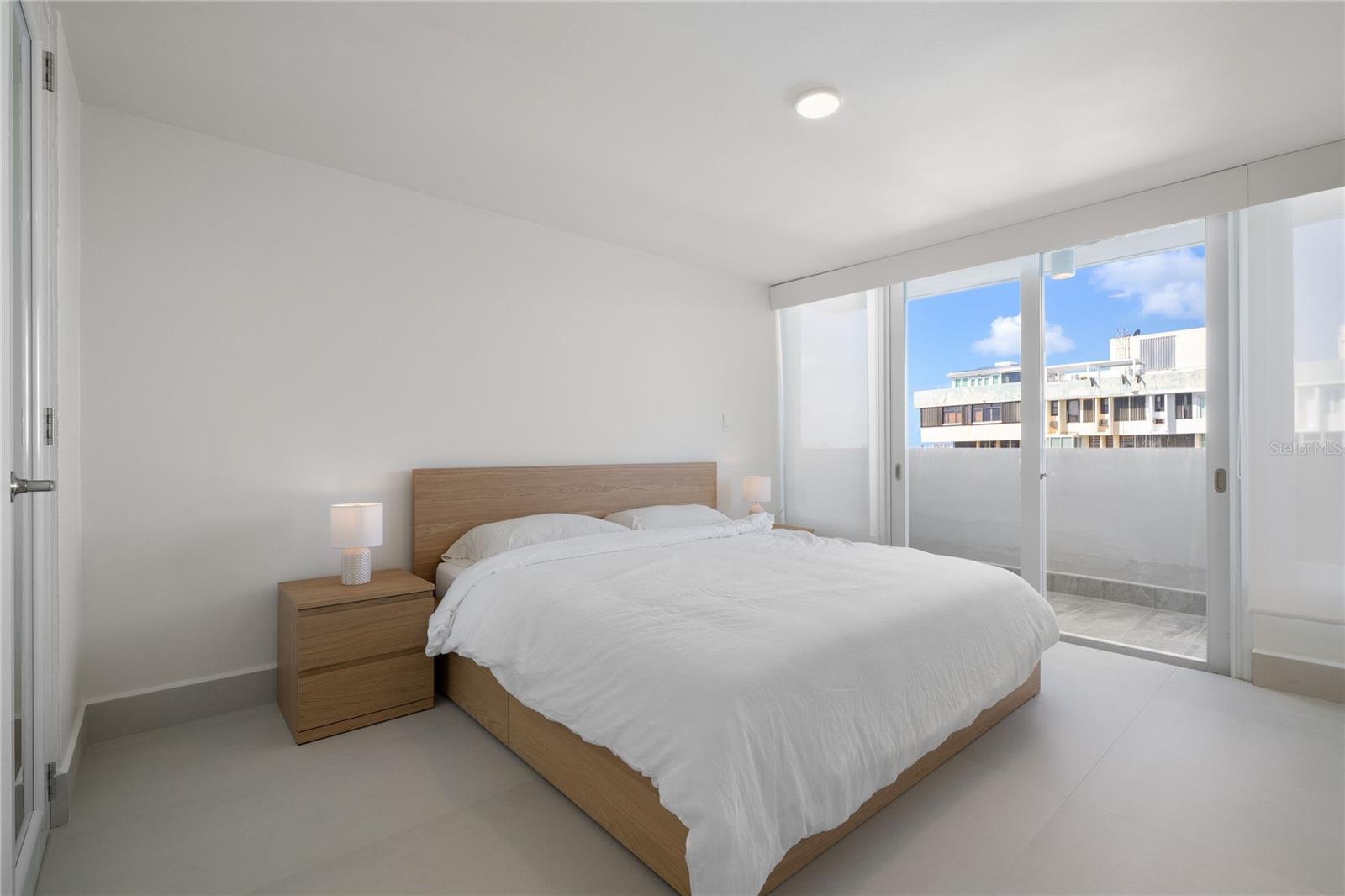 4123 Isla Verde Ave, Waldorf Tower #ph-4 Property Photo 22