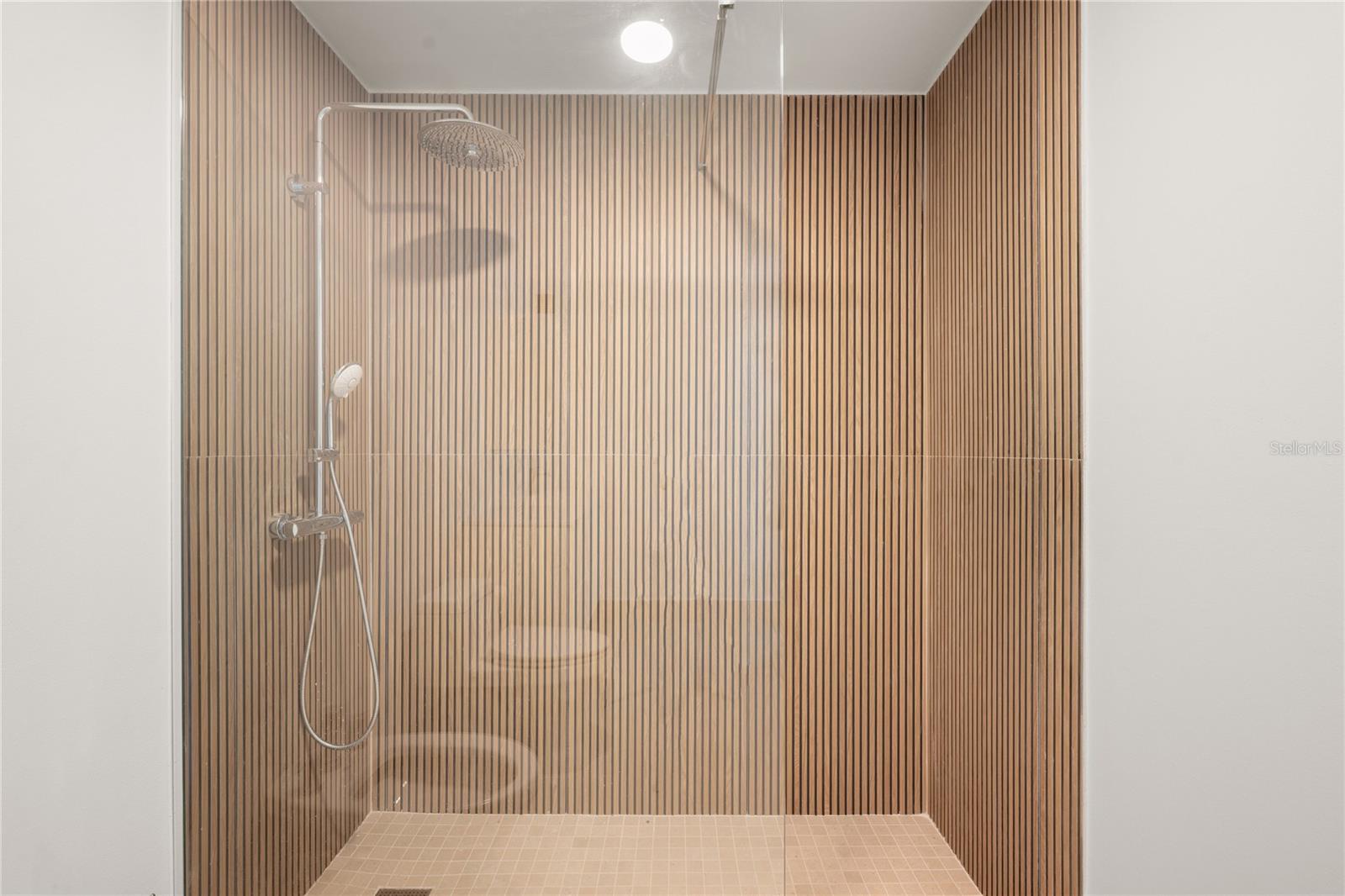 4123 Isla Verde Ave, Waldorf Tower #ph-4 Property Photo 25