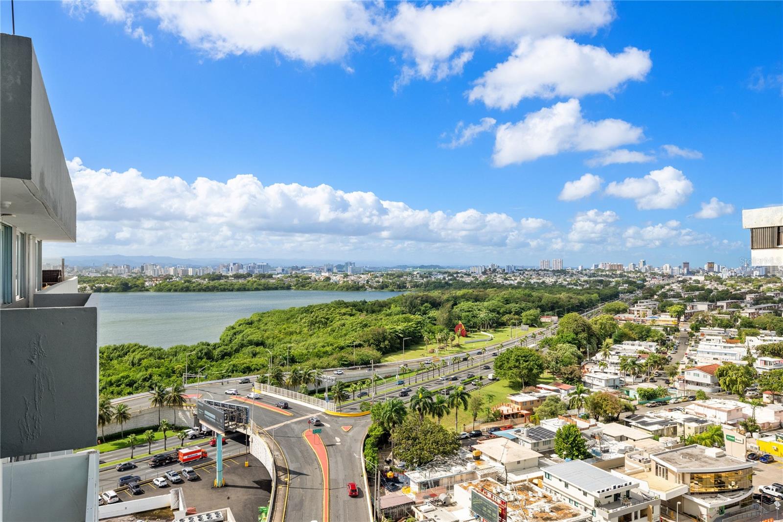 4123 Isla Verde Ave, Waldorf Tower #ph-4 Property Photo 27
