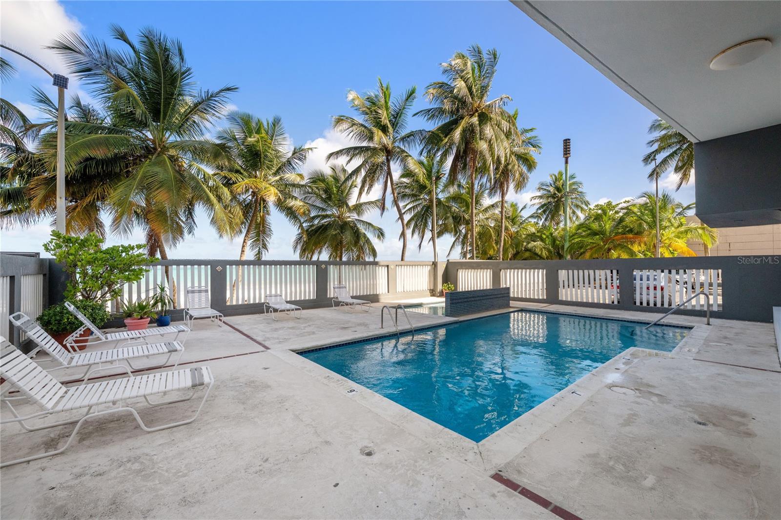 4123 Isla Verde Ave, Waldorf Tower #ph-4 Property Photo 31
