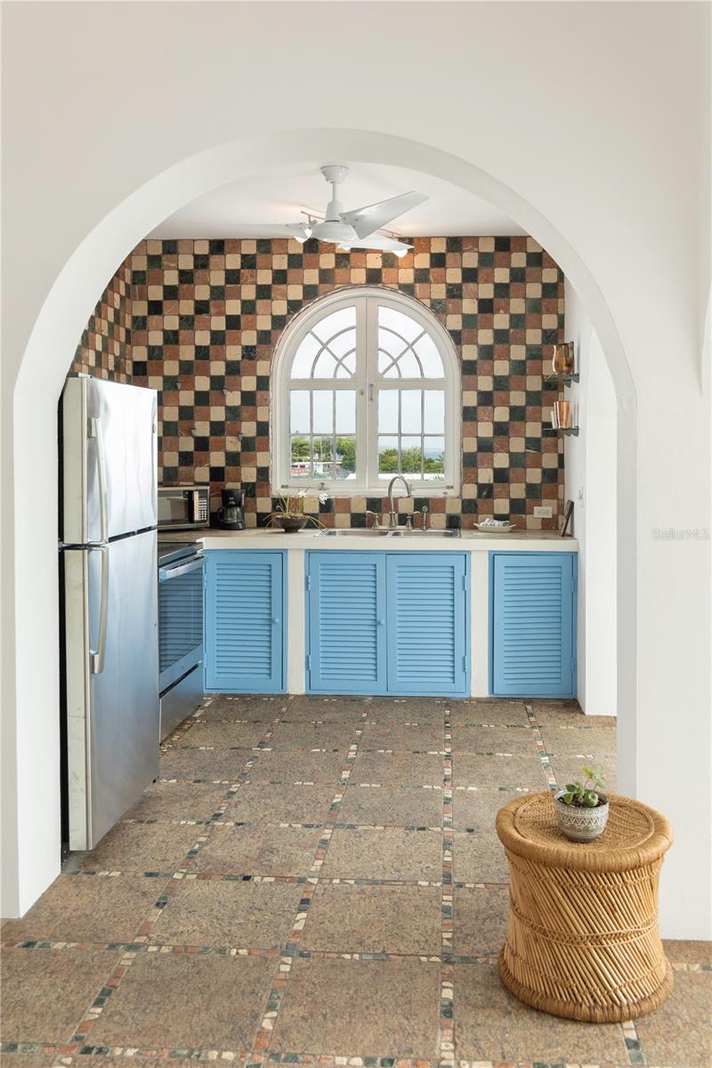 411 Bravos De Boston Property Photo 13