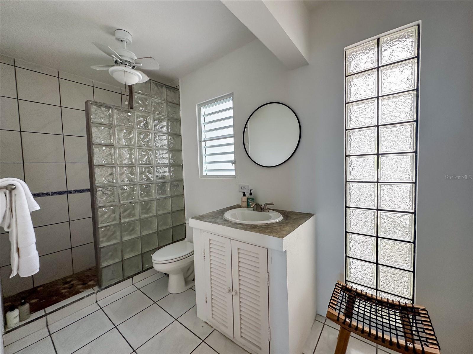 411 Bravos De Boston Property Photo 32