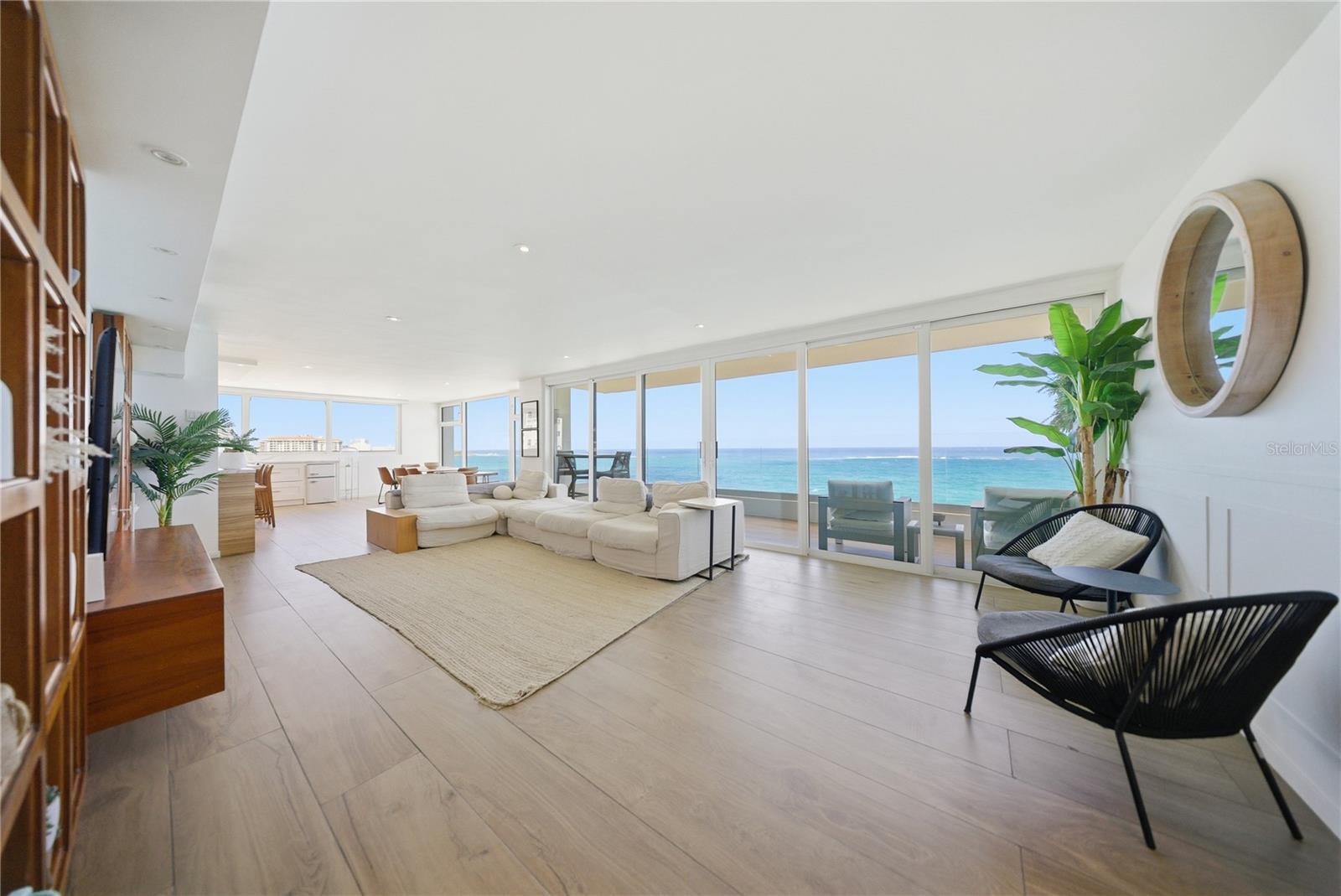 1 Cervantes #9 Ph Property Photo 2