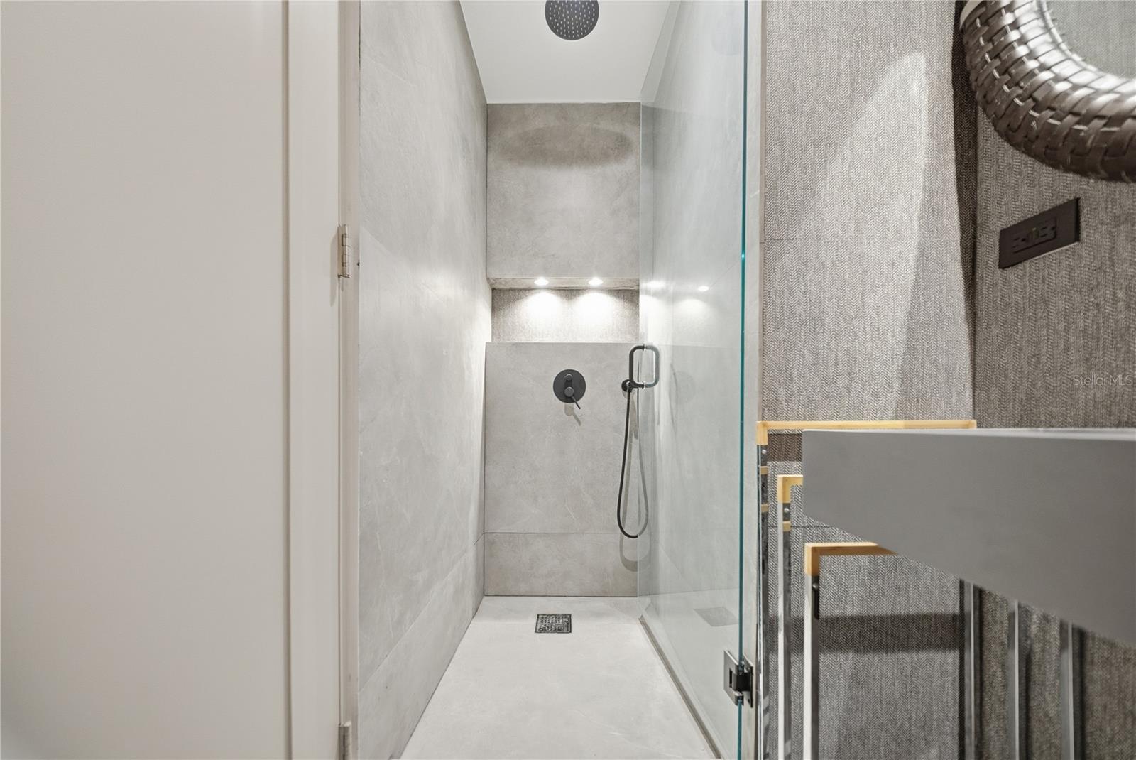 1 Cervantes #9 Ph Property Photo 17