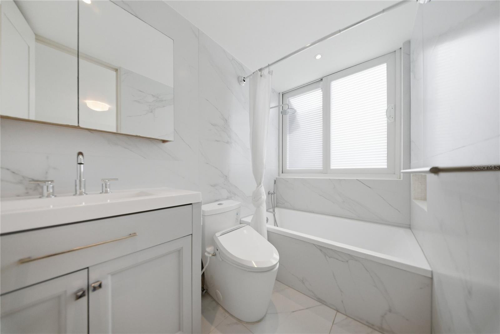 1 Cervantes #9 Ph Property Photo 25