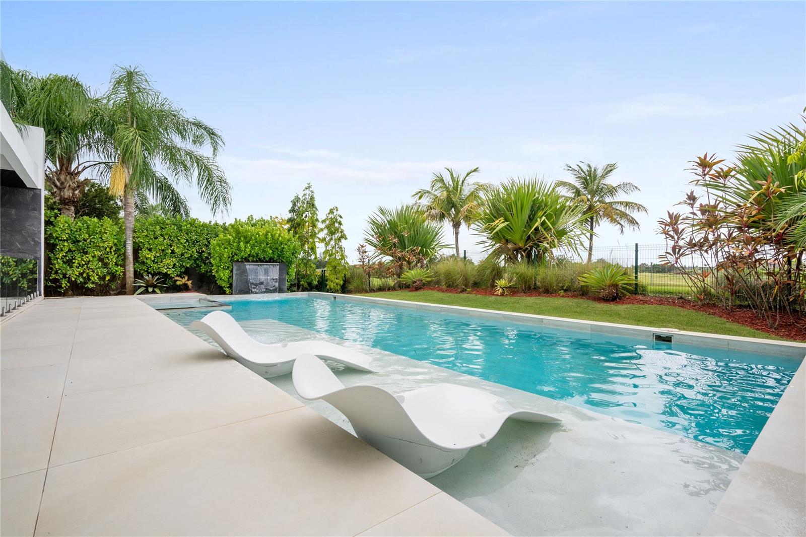 3 The Enclave Property Photo 11