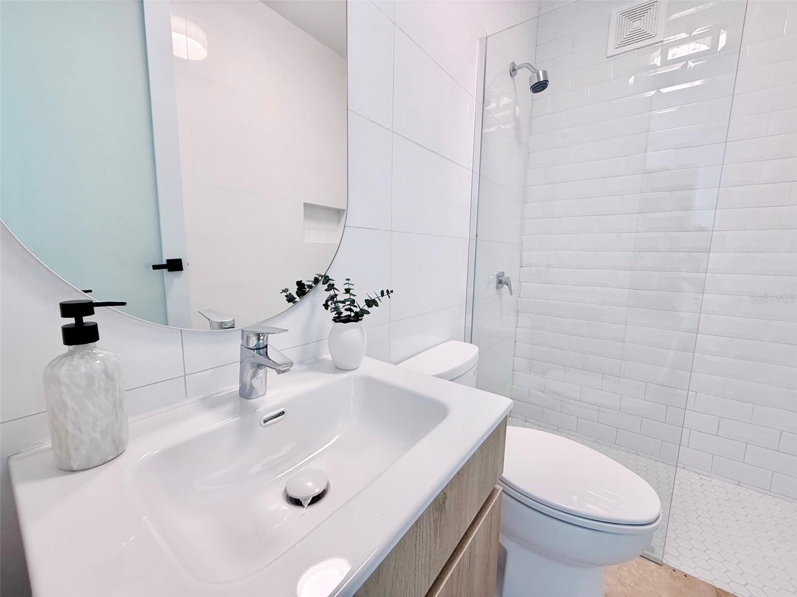 Calle 10 E #101 Property Photo 18