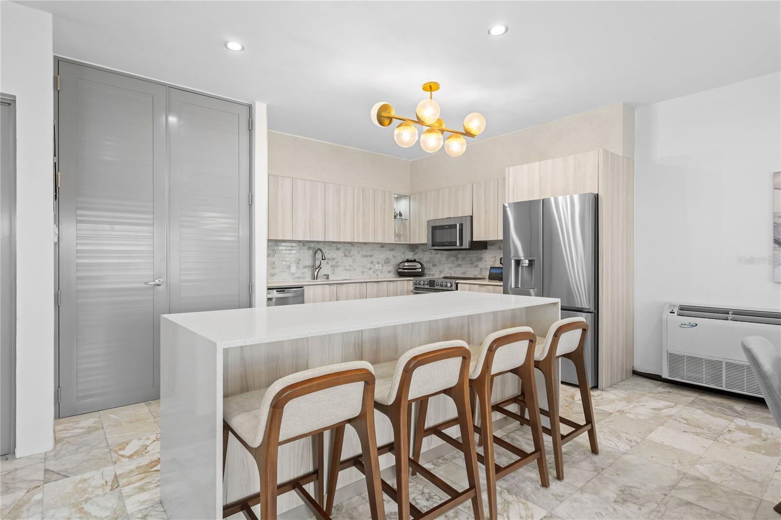 115 Harbour Drive #8 Property Photo 4