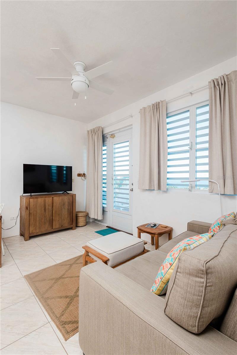 17 La Roca Property Photo 7