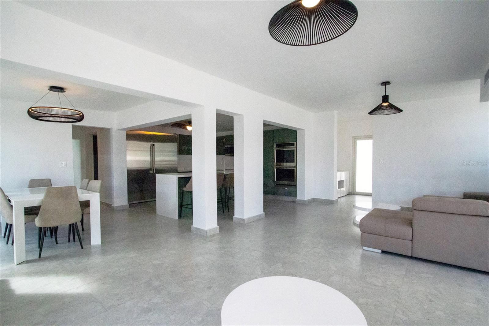 2073 Cacique St Property Photo 8