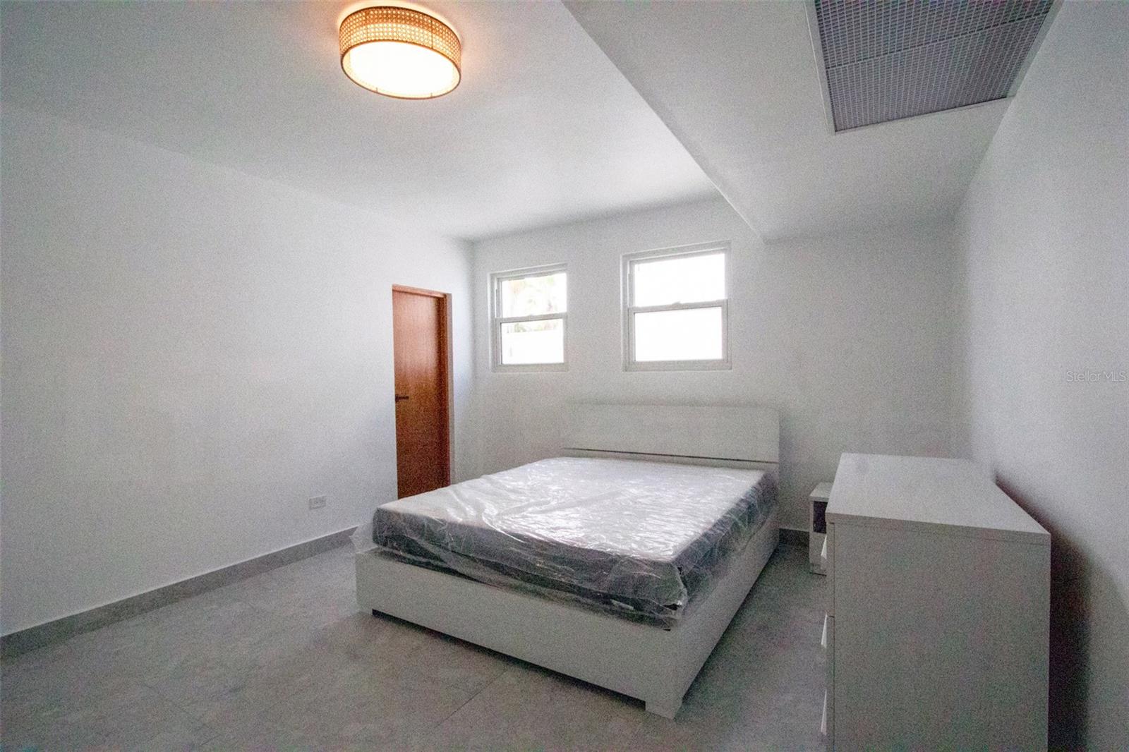 2073 Cacique St Property Photo 15