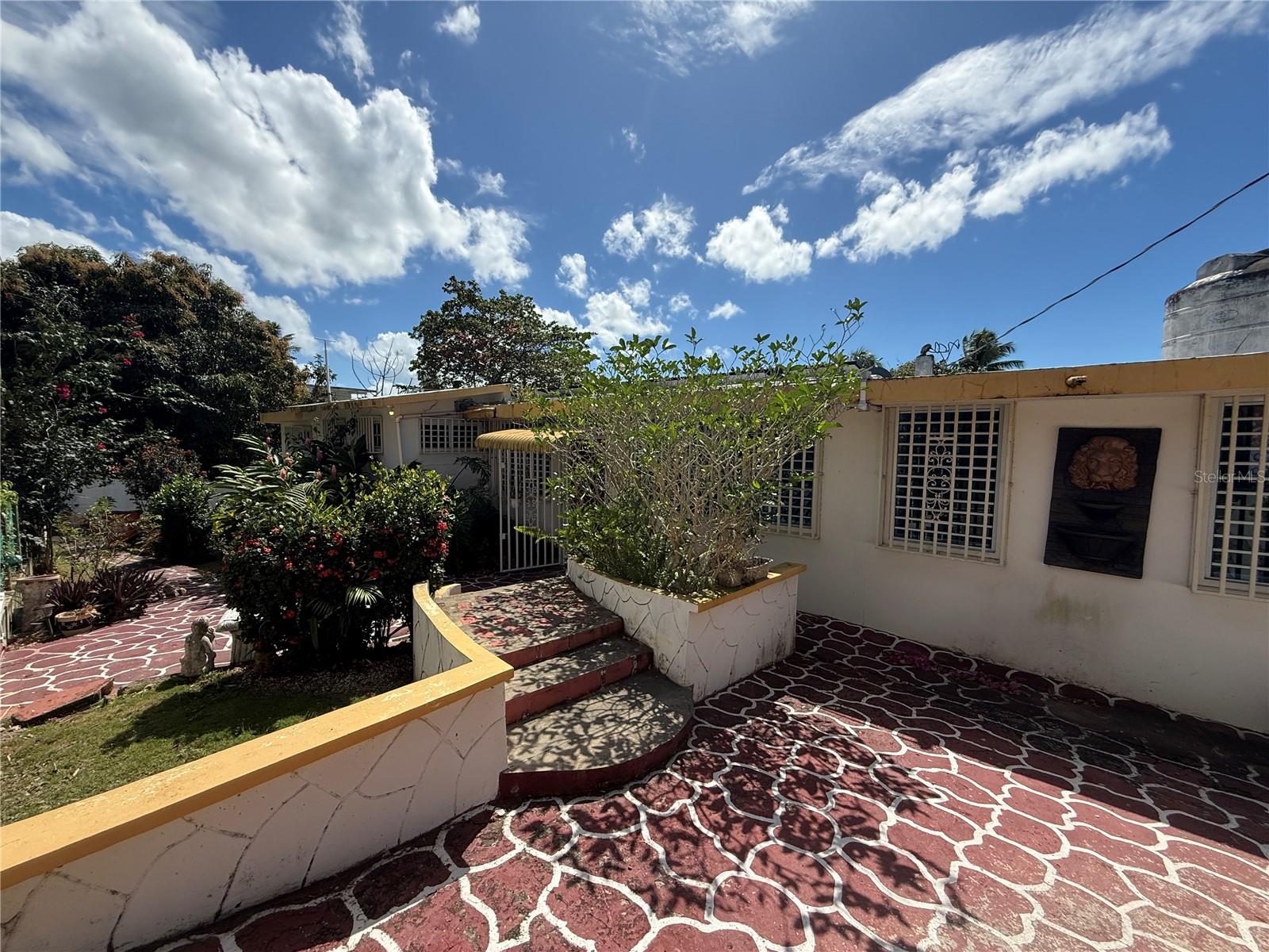 Bo Barrero Property Photo 4