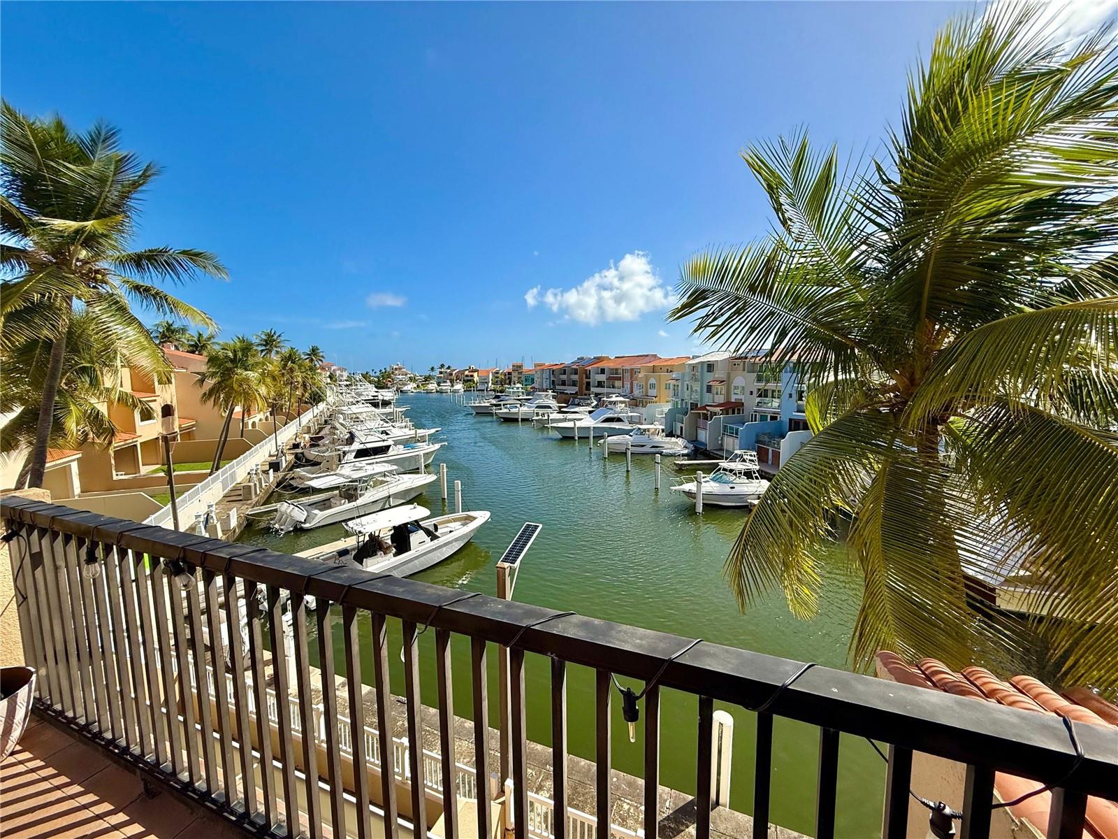 999 Harbourside #999 Property Photo 1