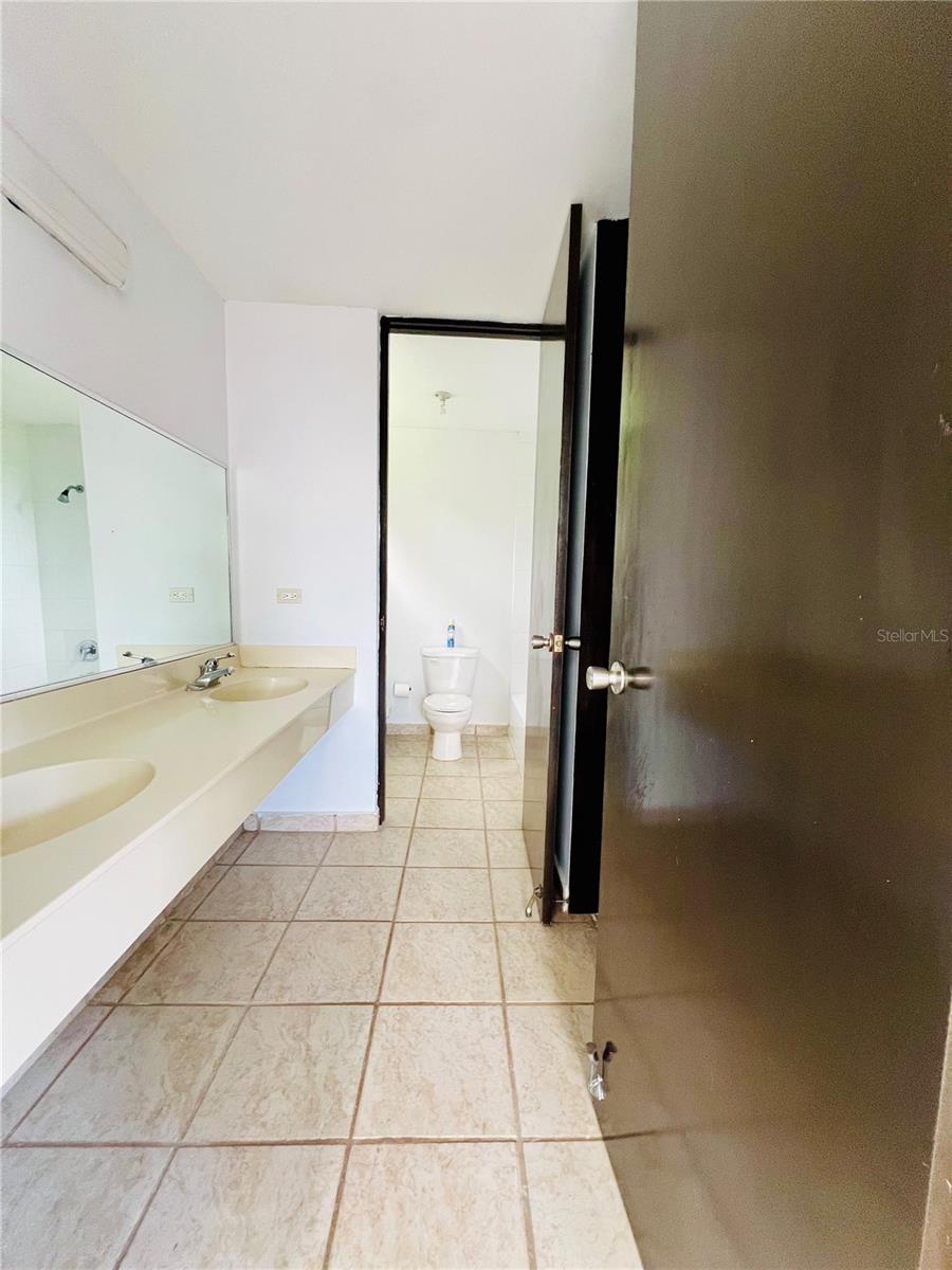 D-1 Flamingo St Property Photo 8