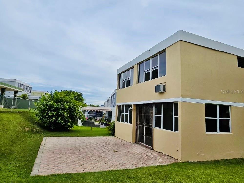 D-1 Flamingo St Property Photo 15