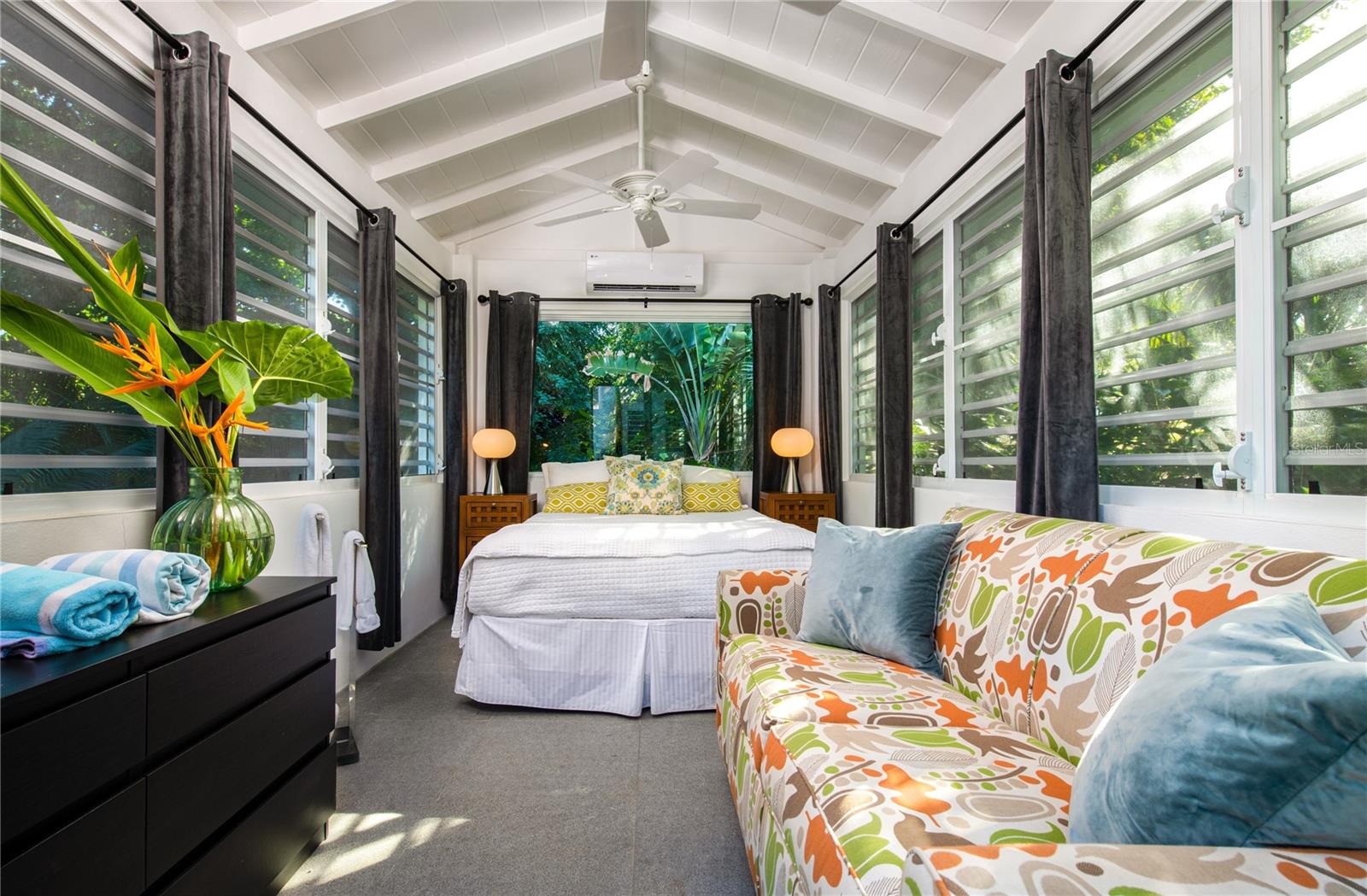 300 Palm Cottages Property Photo 35