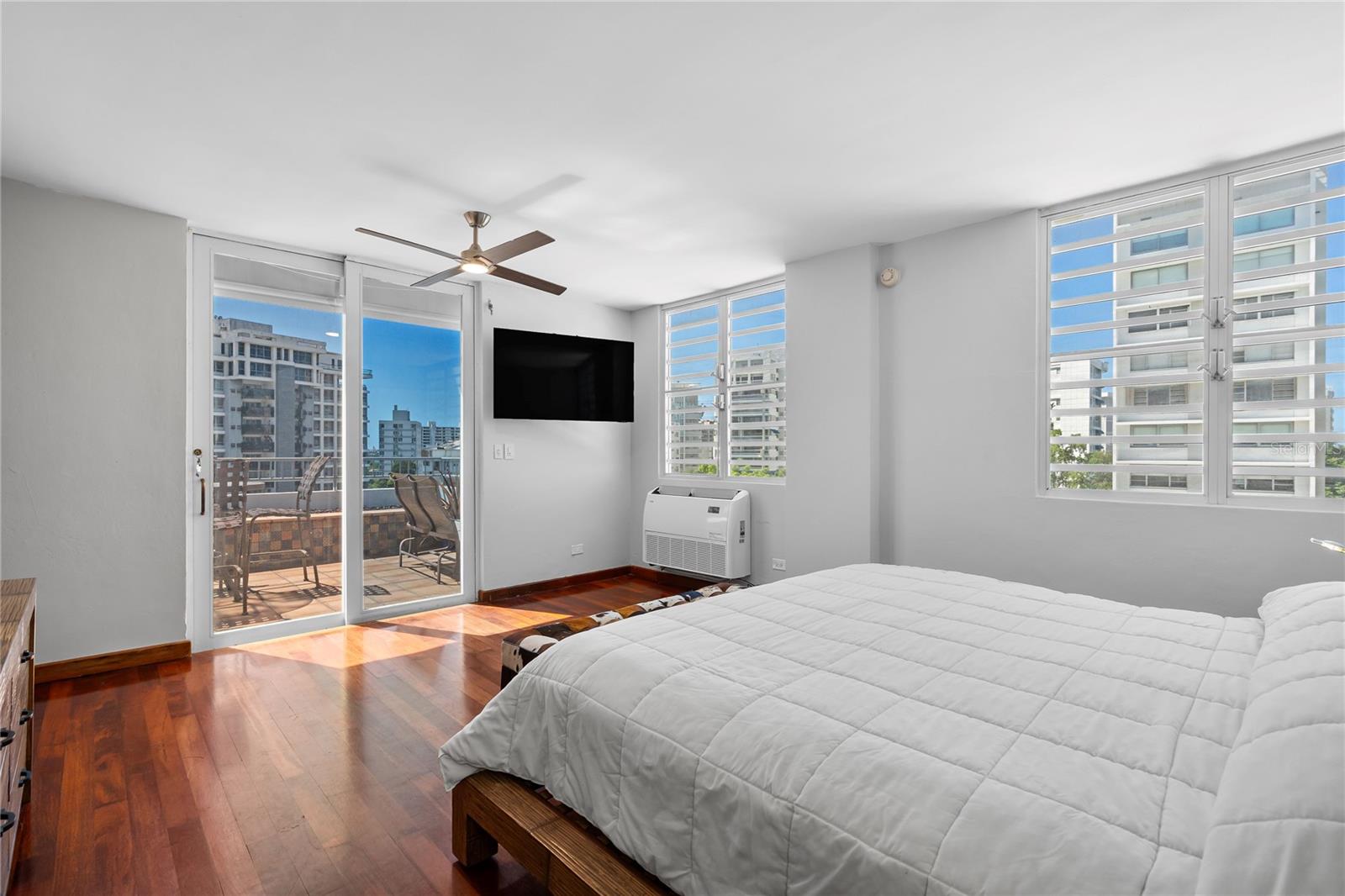 85 Calle Caribe #ph 601 Property Photo 4