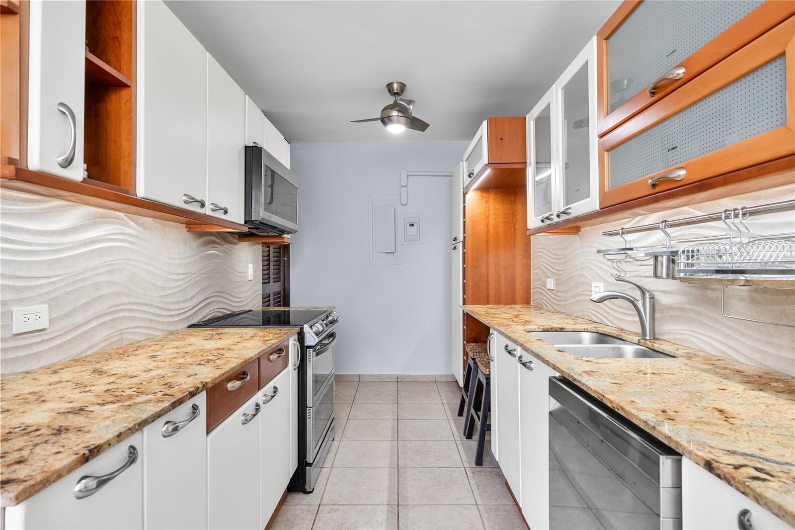 85 Calle Caribe #ph 601 Property Photo 10