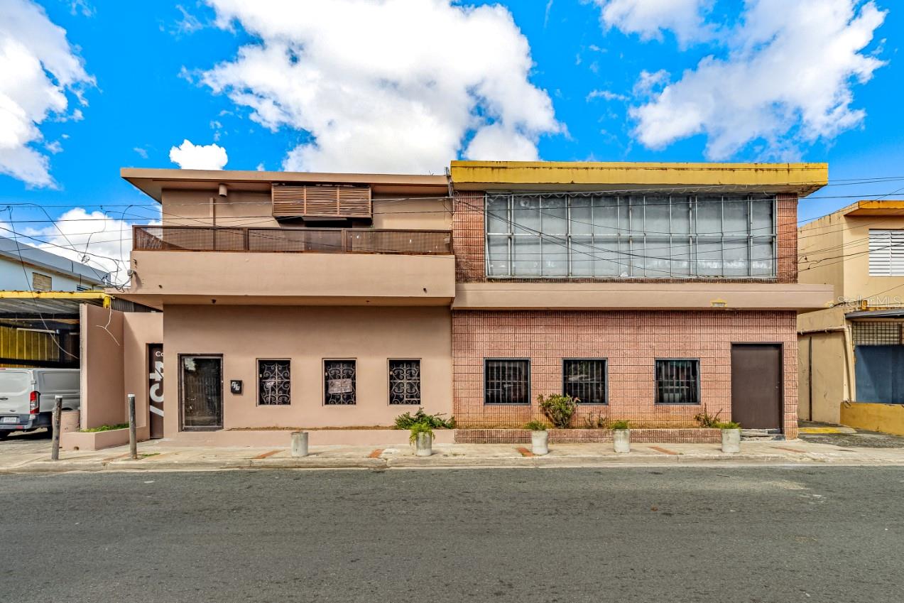 435 Urb. Hermanas Davila Property Photo 1