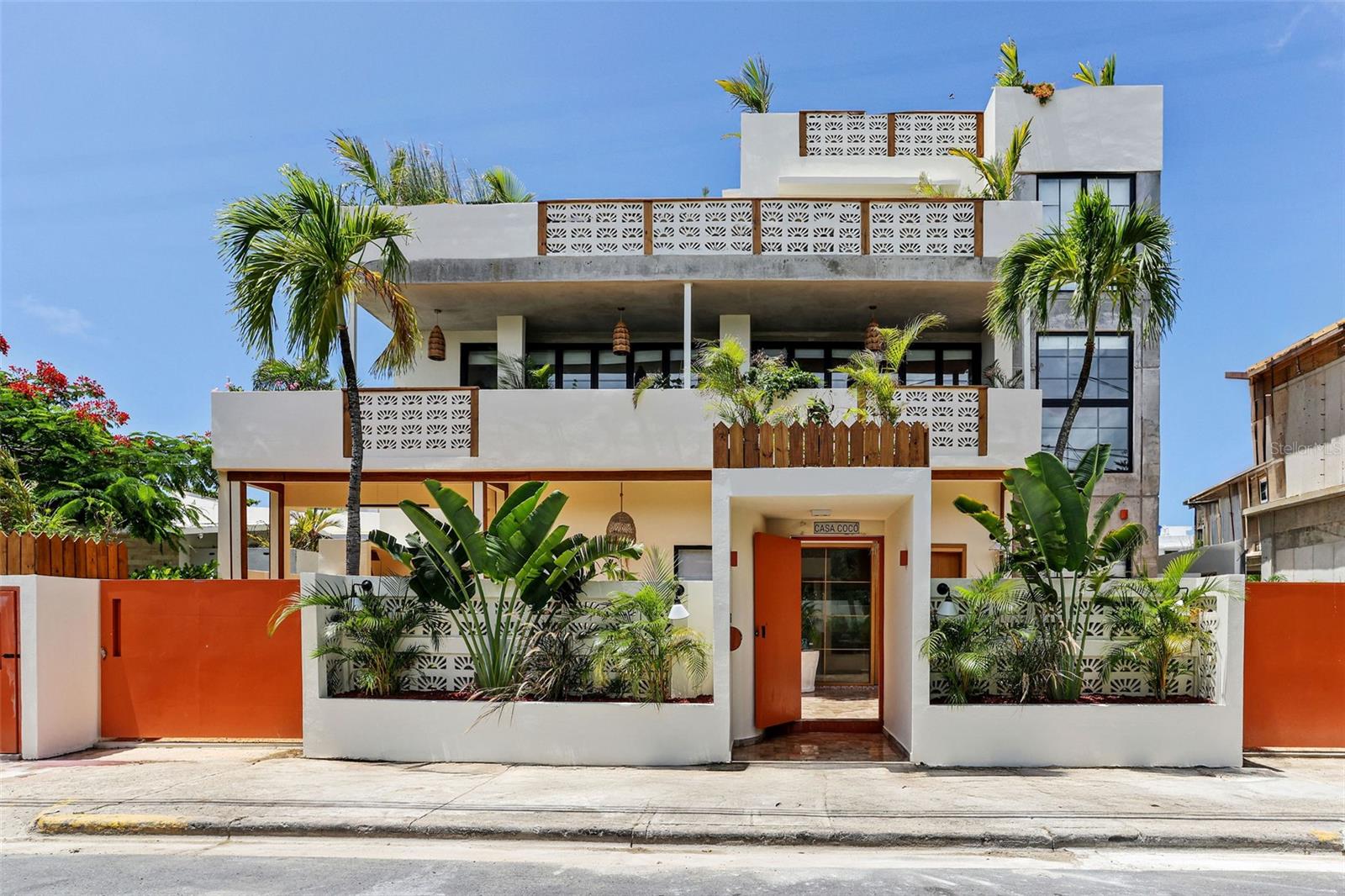 2061 Cacique Property Photo 2