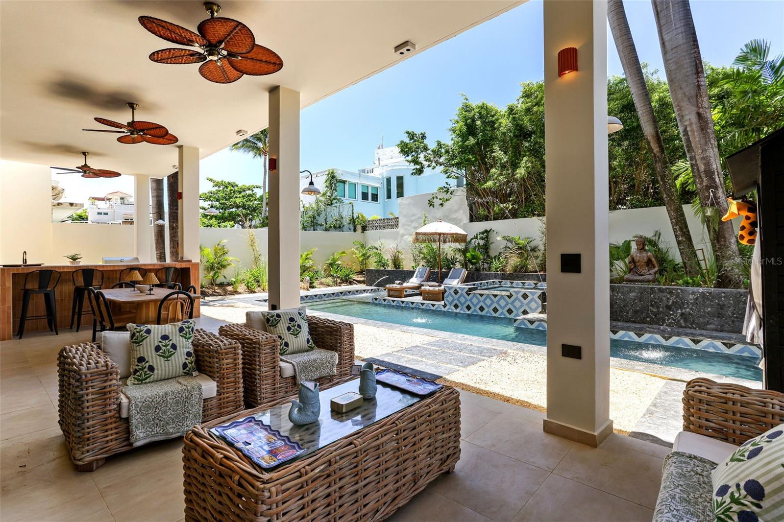 2061 Cacique Property Photo 6