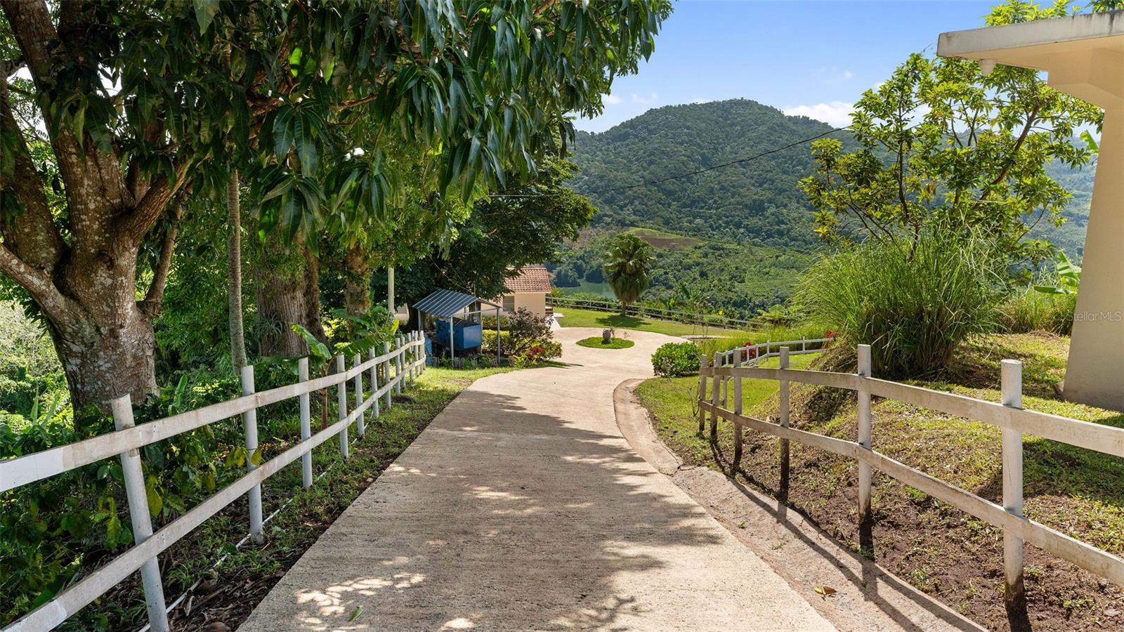 4428 Km 3.1 Int Property Photo 4
